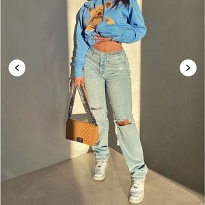 90’s Nostalgia Straight Leg Jeans - Light Blue Wash